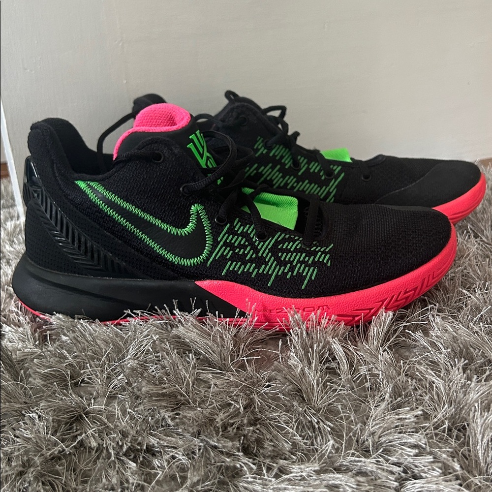 Nike Kyrie Flytrap 2 EP 'Hyper Pink'
